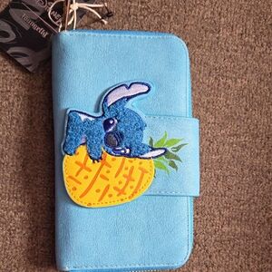 Loungeflg Metal Tag Wallet with Stitch Design